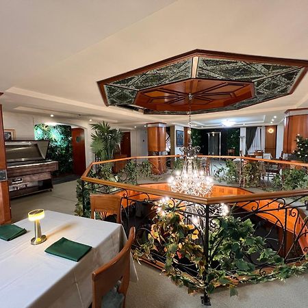 Hotel Princi I Arberit Pristina Extérieur photo