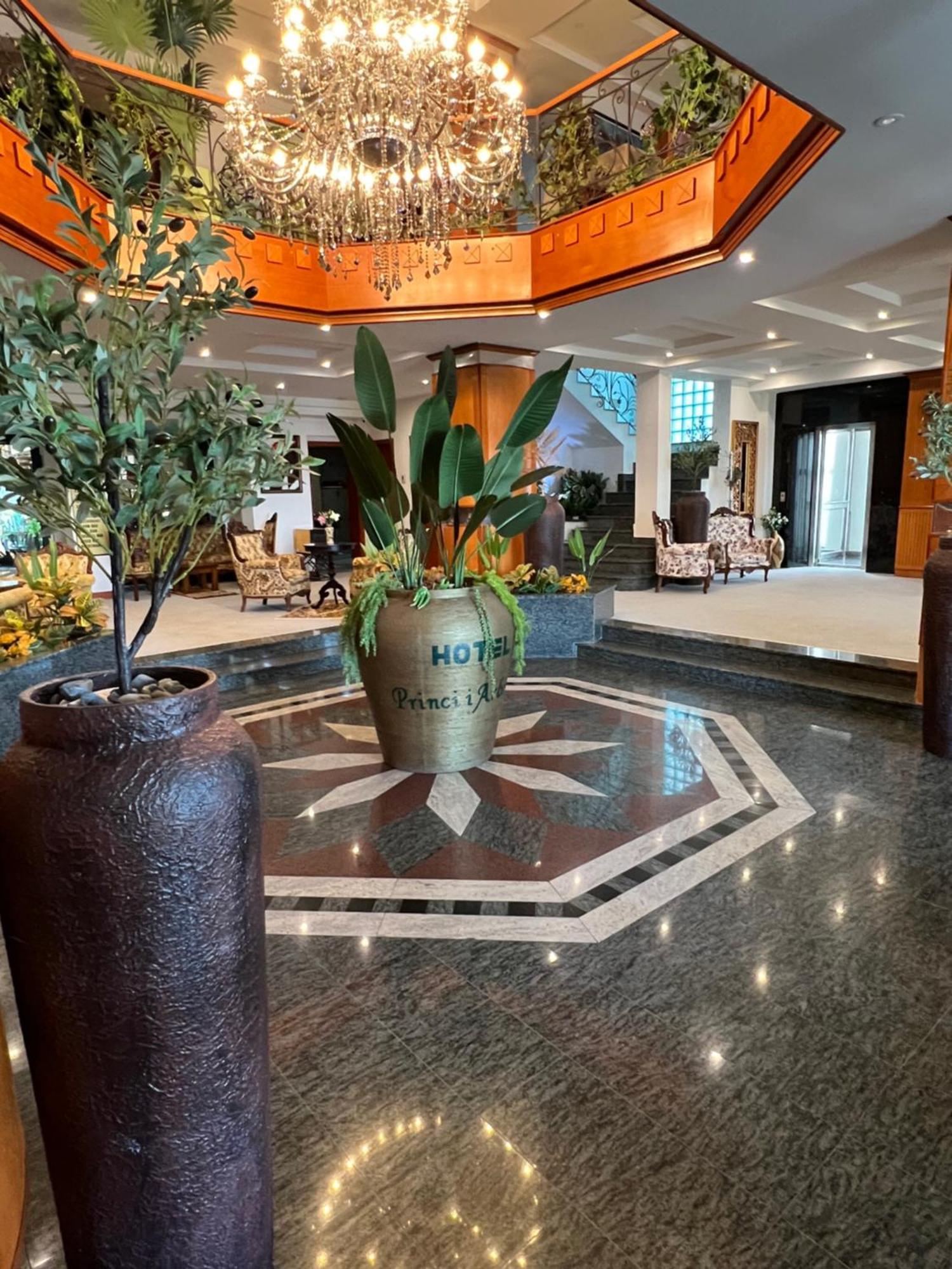 Hotel Princi I Arberit Pristina Extérieur photo