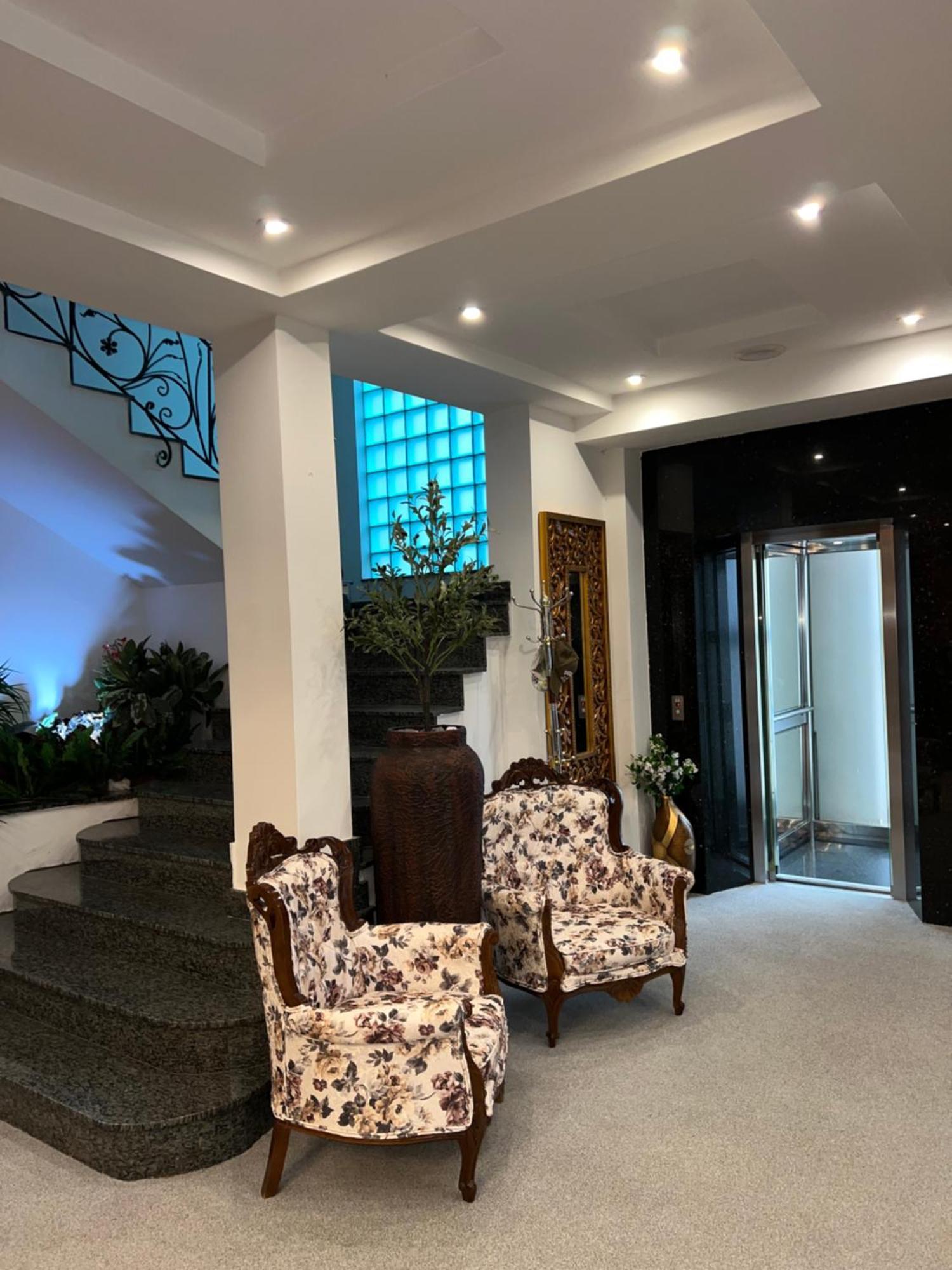 Hotel Princi I Arberit Pristina Extérieur photo