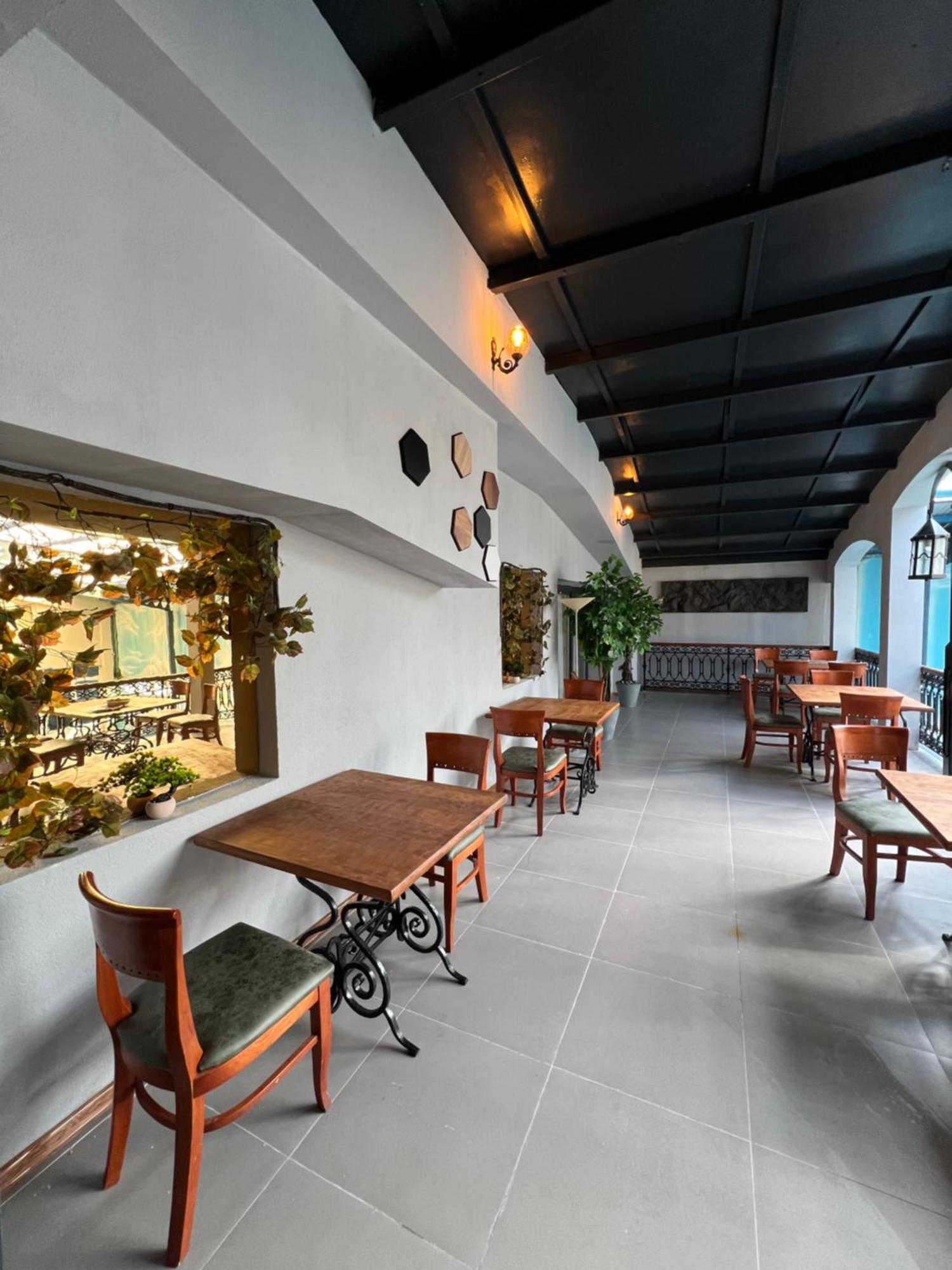 Hotel Princi I Arberit Pristina Extérieur photo